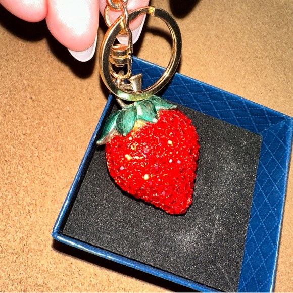Purse strap accessories strawberry bedazzled bag charm keychain with gold clip - Picture 3 of 6